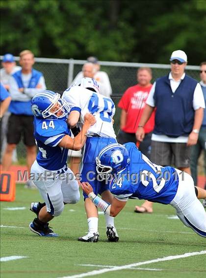Thumbnail 1 in Ludlowe @ Darien photogallery.