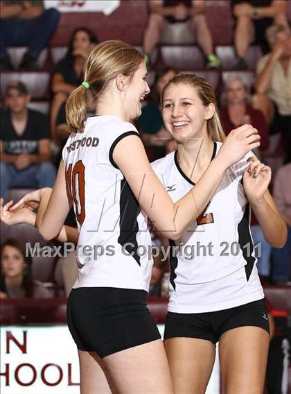 Thumbnail 3 in Austin High vs Round Rock Westwood photogallery.