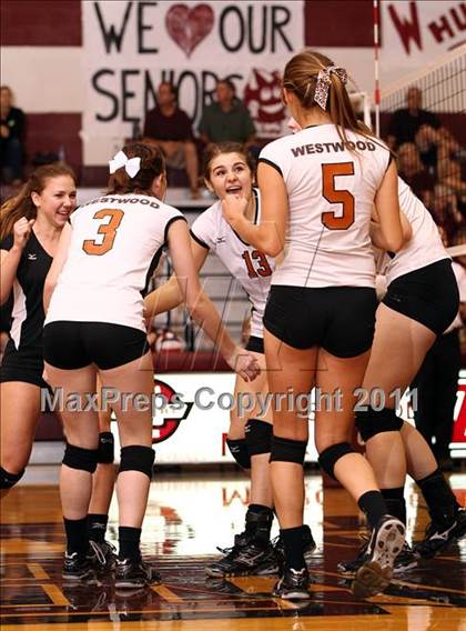 Thumbnail 3 in Austin High vs Round Rock Westwood photogallery.