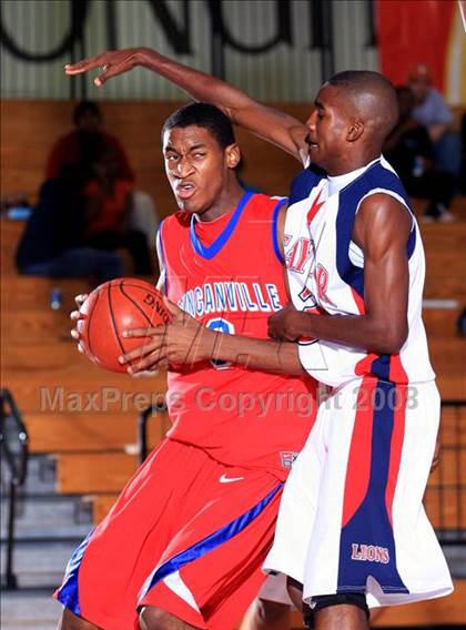 Thumbnail 1 in Duncanville vs. Alief Taylor (McDonald’s Texas Invitational) photogallery.