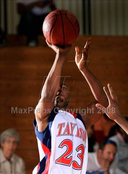Thumbnail 2 in Duncanville vs. Alief Taylor (McDonald’s Texas Invitational) photogallery.