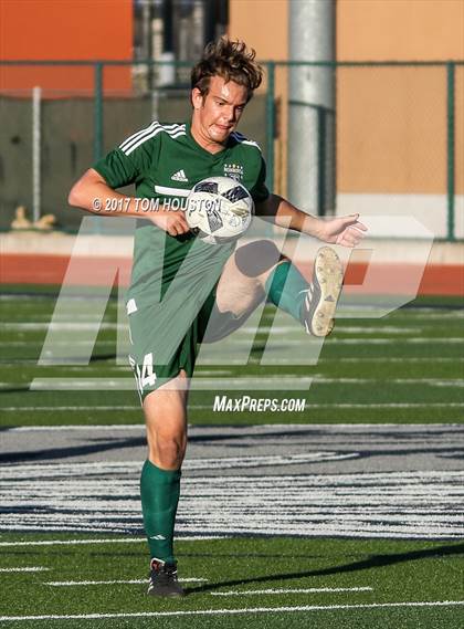 Thumbnail 1 in Gabrielino vs Monrovia photogallery.