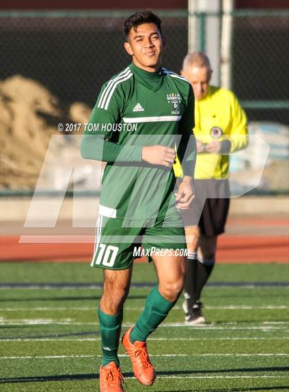 Thumbnail 2 in Gabrielino vs Monrovia photogallery.