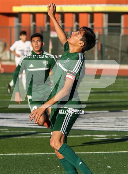 Thumbnail 2 in Gabrielino vs Monrovia photogallery.