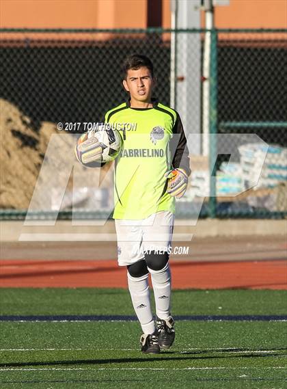 Thumbnail 3 in Gabrielino vs Monrovia photogallery.
