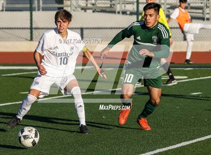 Thumbnail 3 in Gabrielino vs Monrovia photogallery.