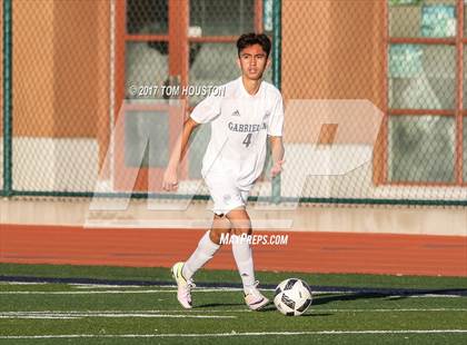 Thumbnail 3 in Gabrielino vs Monrovia photogallery.