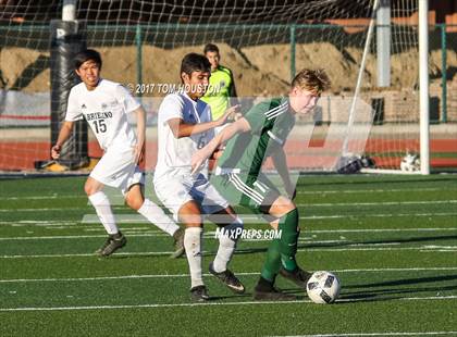 Thumbnail 2 in Gabrielino vs Monrovia photogallery.