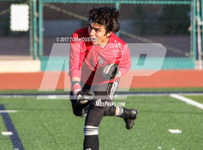 Thumbnail 3 in Gabrielino vs Monrovia photogallery.