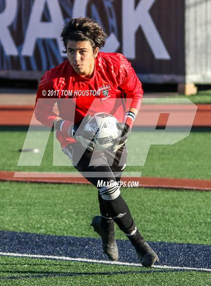 Thumbnail 3 in Gabrielino vs Monrovia photogallery.