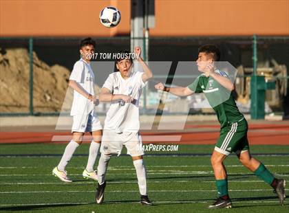 Thumbnail 2 in Gabrielino vs Monrovia photogallery.