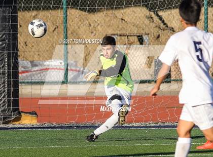 Thumbnail 2 in Gabrielino vs Monrovia photogallery.