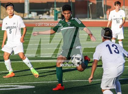 Thumbnail 2 in Gabrielino vs Monrovia photogallery.
