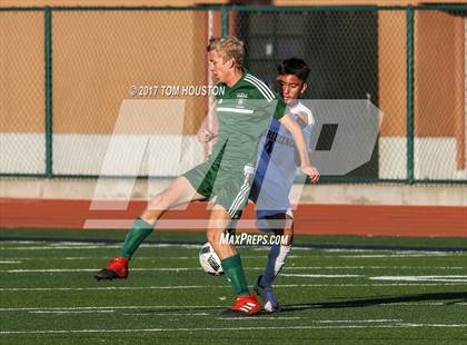 Thumbnail 2 in Gabrielino vs Monrovia photogallery.
