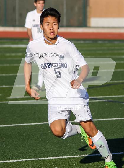 Thumbnail 3 in Gabrielino vs Monrovia photogallery.
