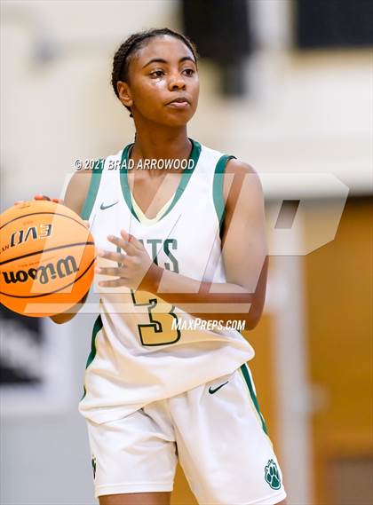 Thumbnail 3 in Eastern Randolph vs Oak Grove (Davidson-Randolph Christmas Classic) photogallery.