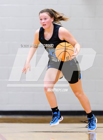 Thumbnail 3 in Eastern Randolph vs Oak Grove (Davidson-Randolph Christmas Classic) photogallery.