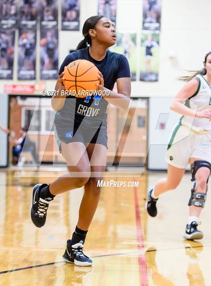 Thumbnail 2 in Eastern Randolph vs Oak Grove (Davidson-Randolph Christmas Classic) photogallery.