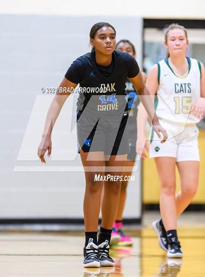 Thumbnail 1 in Eastern Randolph vs Oak Grove (Davidson-Randolph Christmas Classic) photogallery.