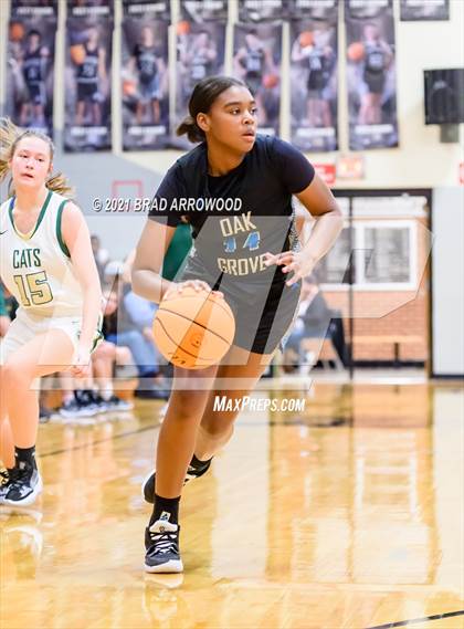 Thumbnail 3 in Eastern Randolph vs Oak Grove (Davidson-Randolph Christmas Classic) photogallery.