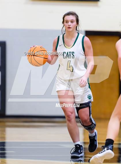Thumbnail 2 in Eastern Randolph vs Oak Grove (Davidson-Randolph Christmas Classic) photogallery.
