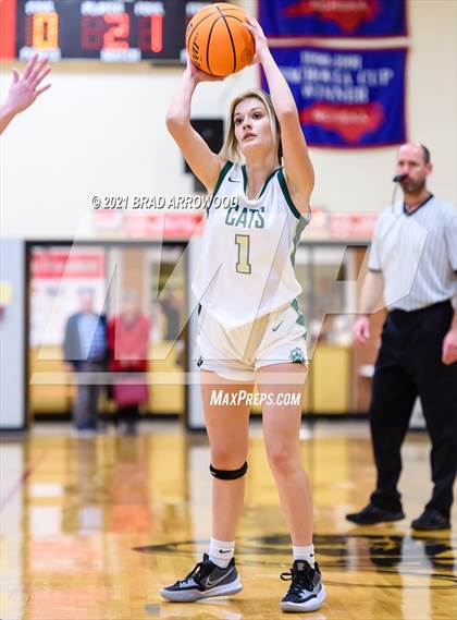 Thumbnail 2 in Eastern Randolph vs Oak Grove (Davidson-Randolph Christmas Classic) photogallery.