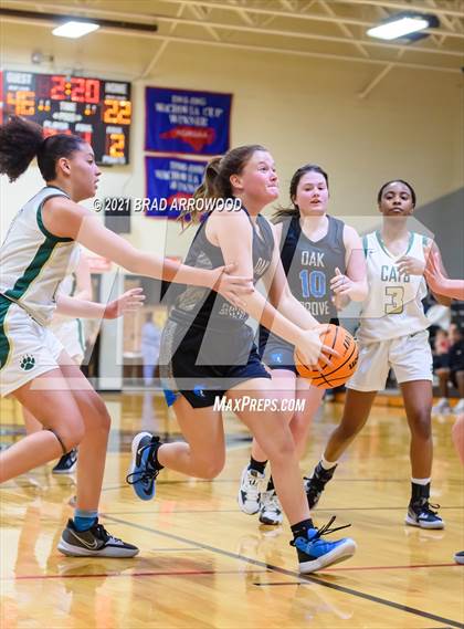Thumbnail 2 in Eastern Randolph vs Oak Grove (Davidson-Randolph Christmas Classic) photogallery.