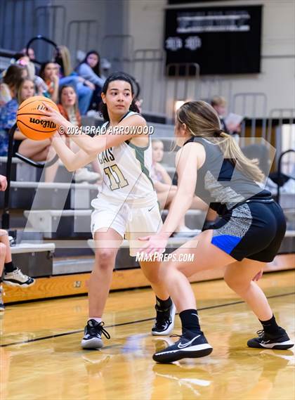 Thumbnail 2 in Eastern Randolph vs Oak Grove (Davidson-Randolph Christmas Classic) photogallery.