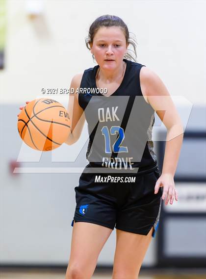 Thumbnail 3 in Eastern Randolph vs Oak Grove (Davidson-Randolph Christmas Classic) photogallery.