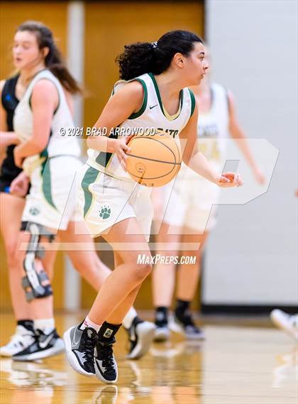 Thumbnail 2 in Eastern Randolph vs Oak Grove (Davidson-Randolph Christmas Classic) photogallery.