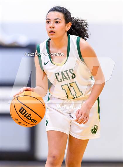 Thumbnail 2 in Eastern Randolph vs Oak Grove (Davidson-Randolph Christmas Classic) photogallery.