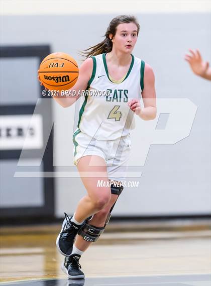 Thumbnail 1 in Eastern Randolph vs Oak Grove (Davidson-Randolph Christmas Classic) photogallery.