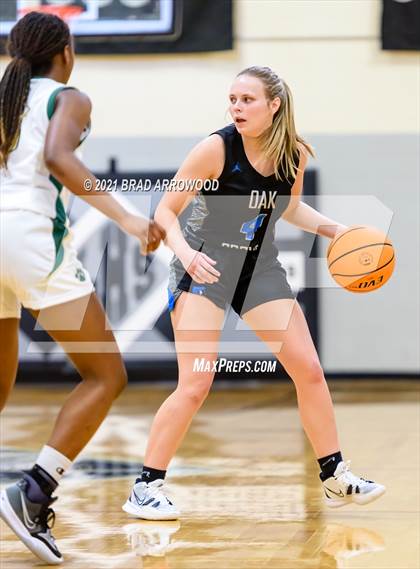 Thumbnail 3 in Eastern Randolph vs Oak Grove (Davidson-Randolph Christmas Classic) photogallery.