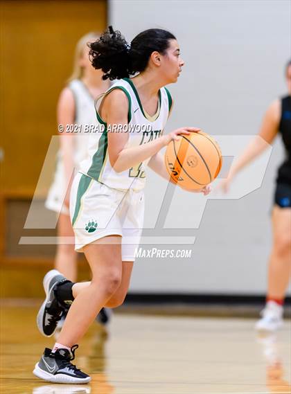 Thumbnail 3 in Eastern Randolph vs Oak Grove (Davidson-Randolph Christmas Classic) photogallery.