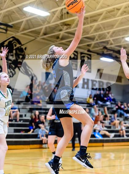 Thumbnail 2 in Eastern Randolph vs Oak Grove (Davidson-Randolph Christmas Classic) photogallery.