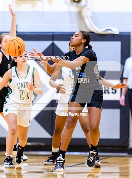 Thumbnail 3 in Eastern Randolph vs Oak Grove (Davidson-Randolph Christmas Classic) photogallery.