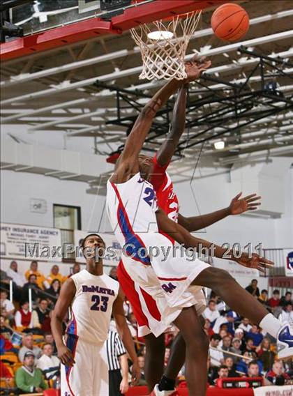 Thumbnail 2 in St. Andrew's vs DeMatha (Cancer Research Classic) photogallery.