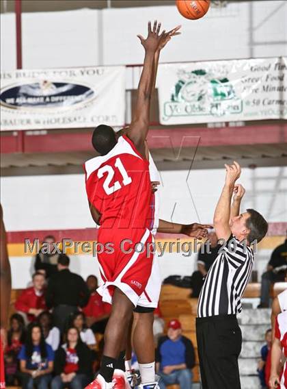 Thumbnail 3 in St. Andrew's vs DeMatha (Cancer Research Classic) photogallery.