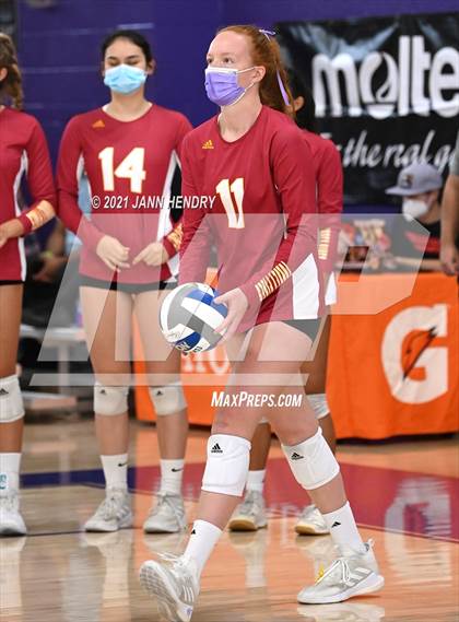 Thumbnail 1 in Sierra Canyon vs. Torrey Pines (Durango Fall Classic) photogallery.