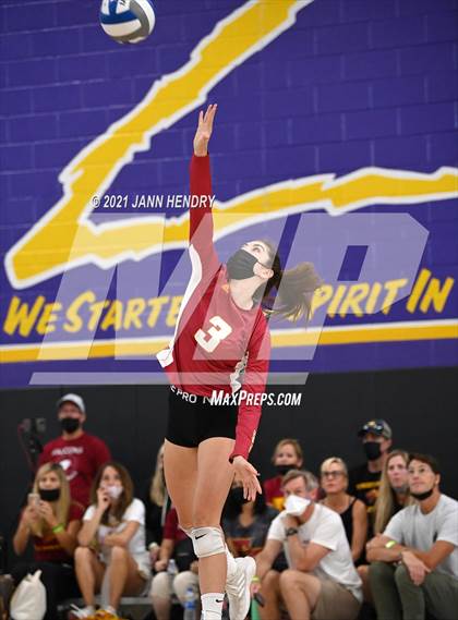 Thumbnail 1 in Sierra Canyon vs. Torrey Pines (Durango Fall Classic) photogallery.