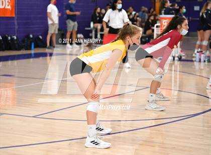 Thumbnail 2 in Sierra Canyon vs. Torrey Pines (Durango Fall Classic) photogallery.