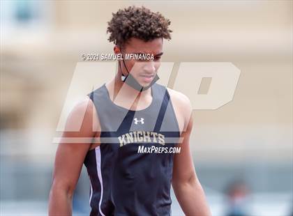 Thumbnail 2 in Harold Scott Invitational (Field Events) photogallery.