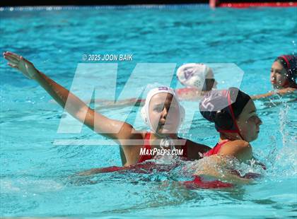 Thumbnail 3 in Redwood vs St. Ignatius College Preparatory (Amanda MacDonald Invitational) photogallery.