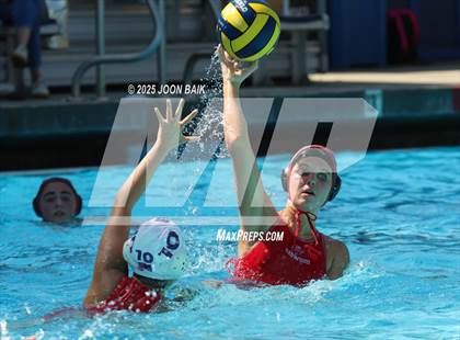 Thumbnail 1 in Redwood vs St. Ignatius College Preparatory (Amanda MacDonald Invitational) photogallery.