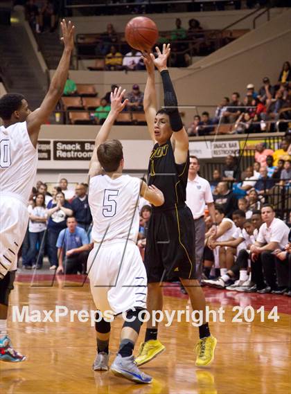 Thumbnail 2 in Edison vs Bullard (CIF CS D1 Final) photogallery.