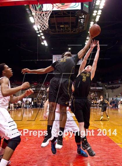 Thumbnail 1 in Edison vs Bullard (CIF CS D1 Final) photogallery.