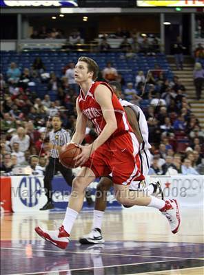 Thumbnail 1 in Mater Dei vs. Archbishop Mitty (CIF State D2 Final) photogallery.