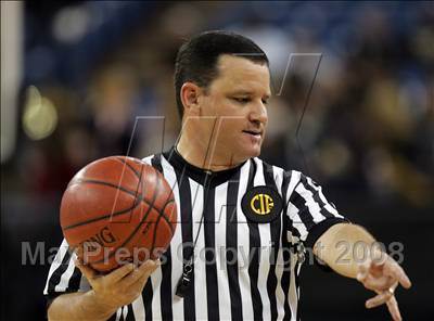Thumbnail 3 in Mater Dei vs. Archbishop Mitty (CIF State D2 Final) photogallery.