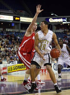 Thumbnail 3 in Mater Dei vs. Archbishop Mitty (CIF State D2 Final) photogallery.