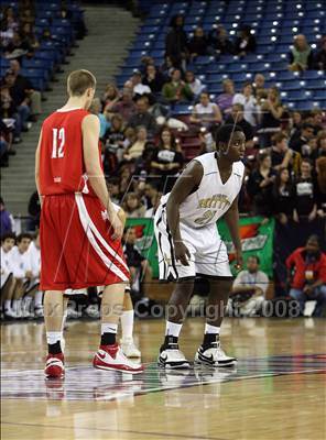 Thumbnail 1 in Mater Dei vs. Archbishop Mitty (CIF State D2 Final) photogallery.